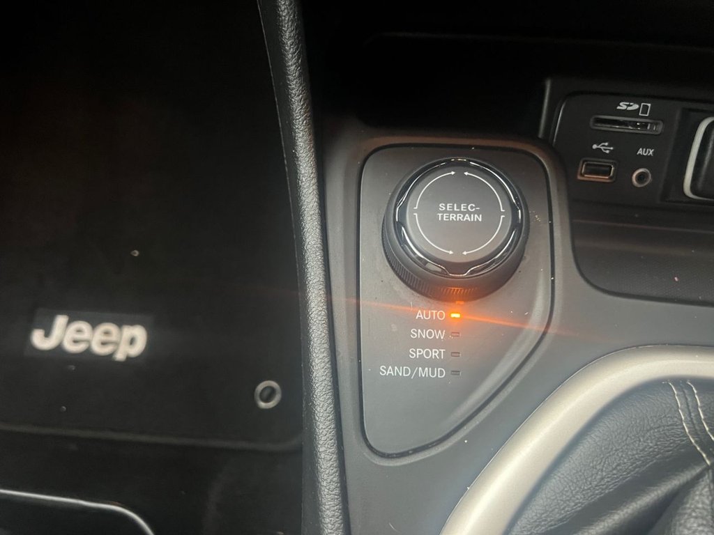 Used Jeep Cherokee 2014 for sale - 76454354: Photo 23