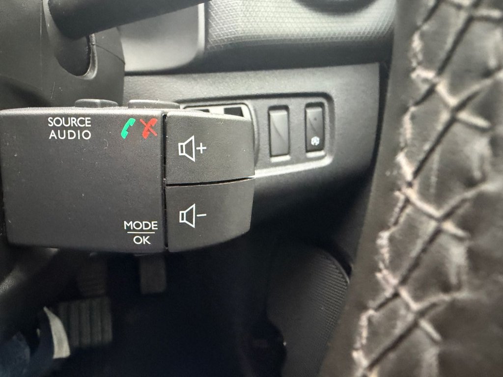 Used Renault Clio 2018 for sale - 78181755: Photo 25