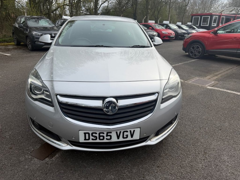 Used Vauxhall Insignia 2015 for sale - 78180871: Photo 2