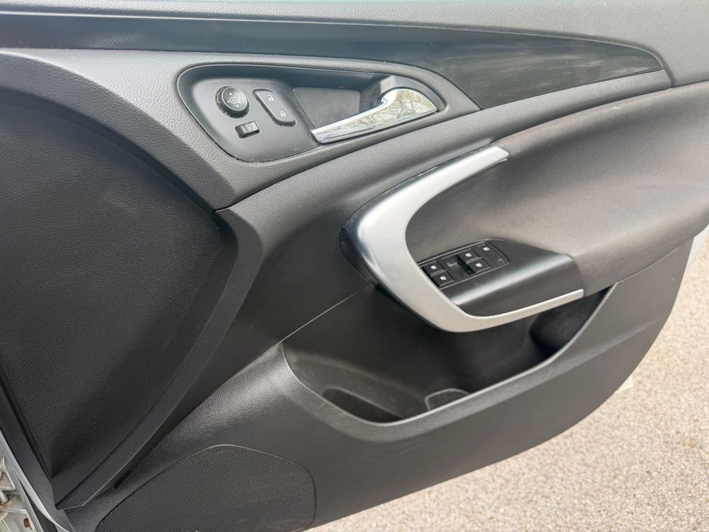 Used Vauxhall Insignia 2015 for sale - 78180871: Photo 21