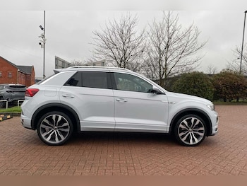 Used Volkswagen T-Roc 2021 for sale - 77377508: Photo