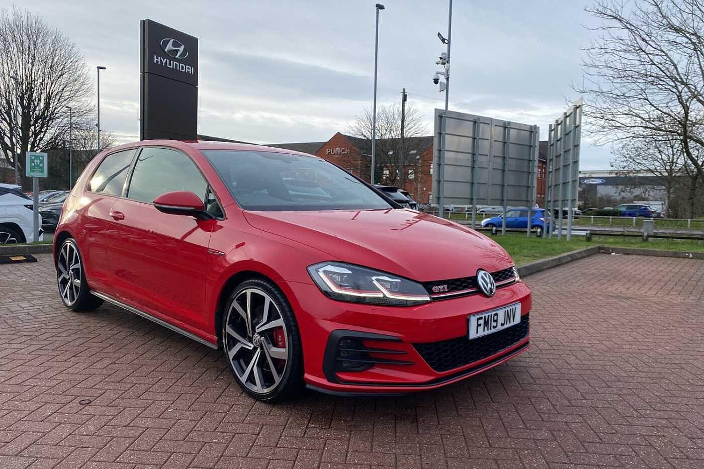 Used Volkswagen Golf 2019 for sale - 77143804: Photo 1