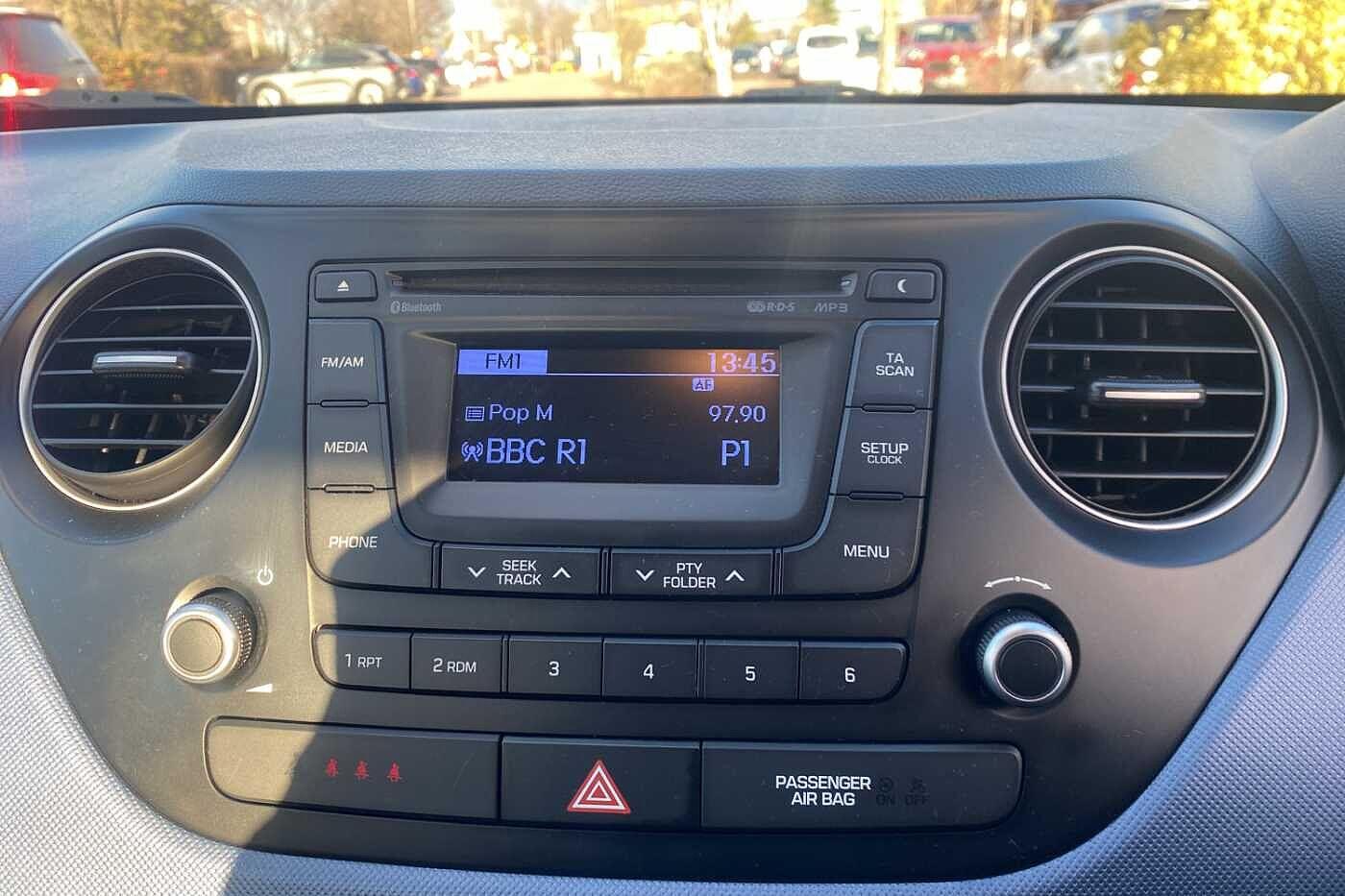 Used Hyundai i10 2014 for sale - 76666931: Photo 12