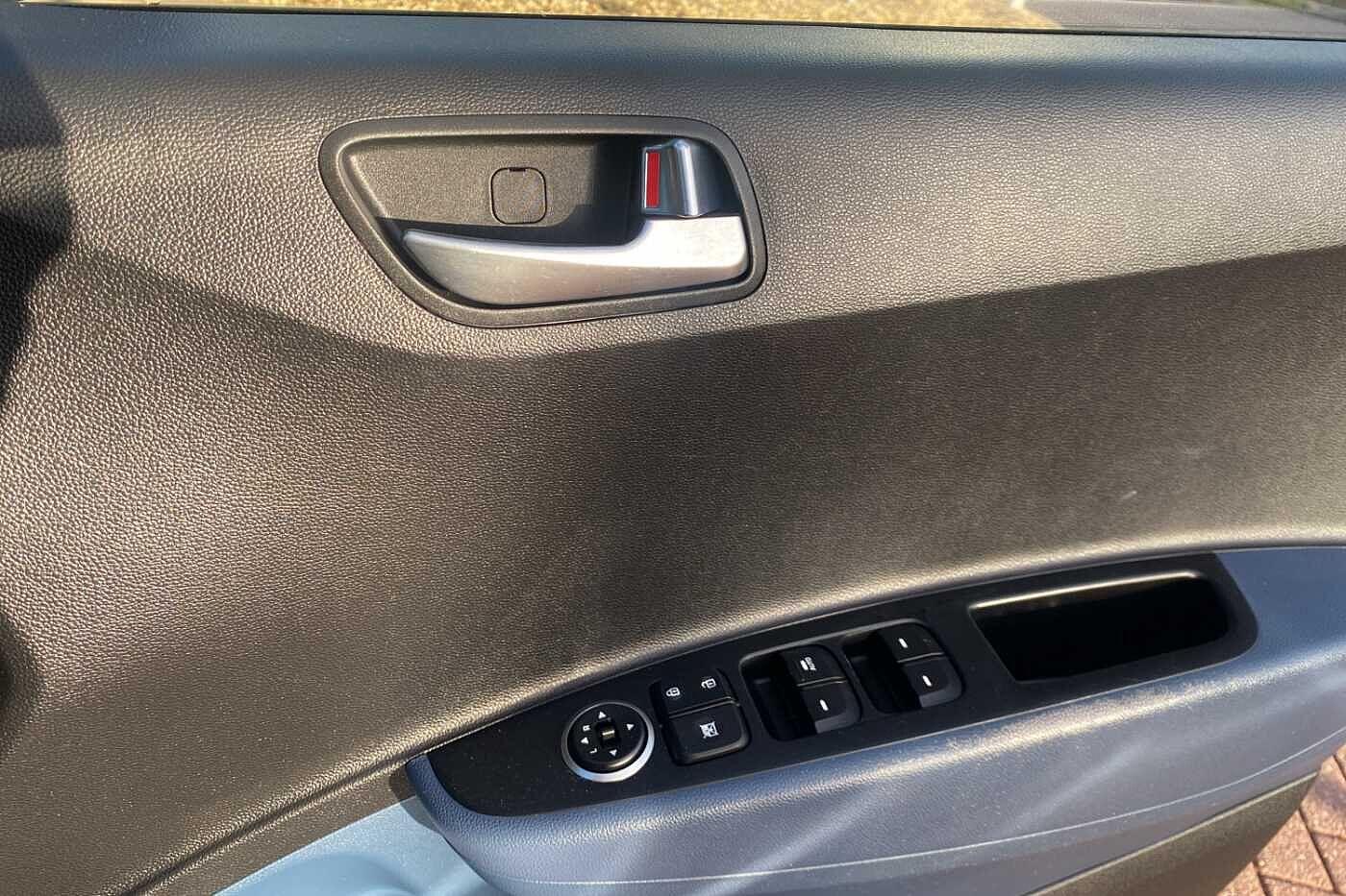 Used Hyundai i10 2014 for sale - 76666931: Photo 18