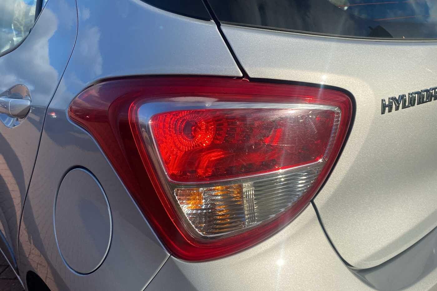 Used Hyundai i10 2014 for sale - 76666931: Photo 23