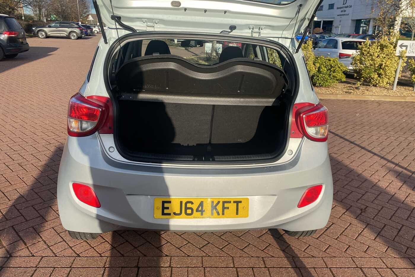 Used Hyundai i10 2014 for sale - 76666931: Photo 35