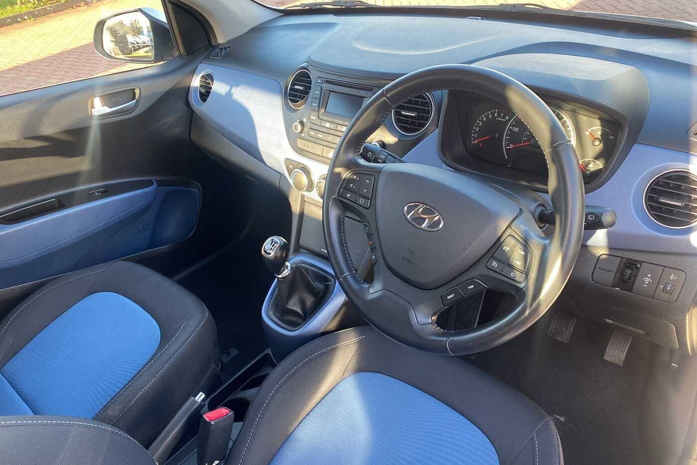 Used Hyundai i10 2014 for sale - 76666931: Photo 5