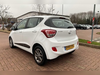 Used Hyundai i10 2015 for sale - 77386533: Photo