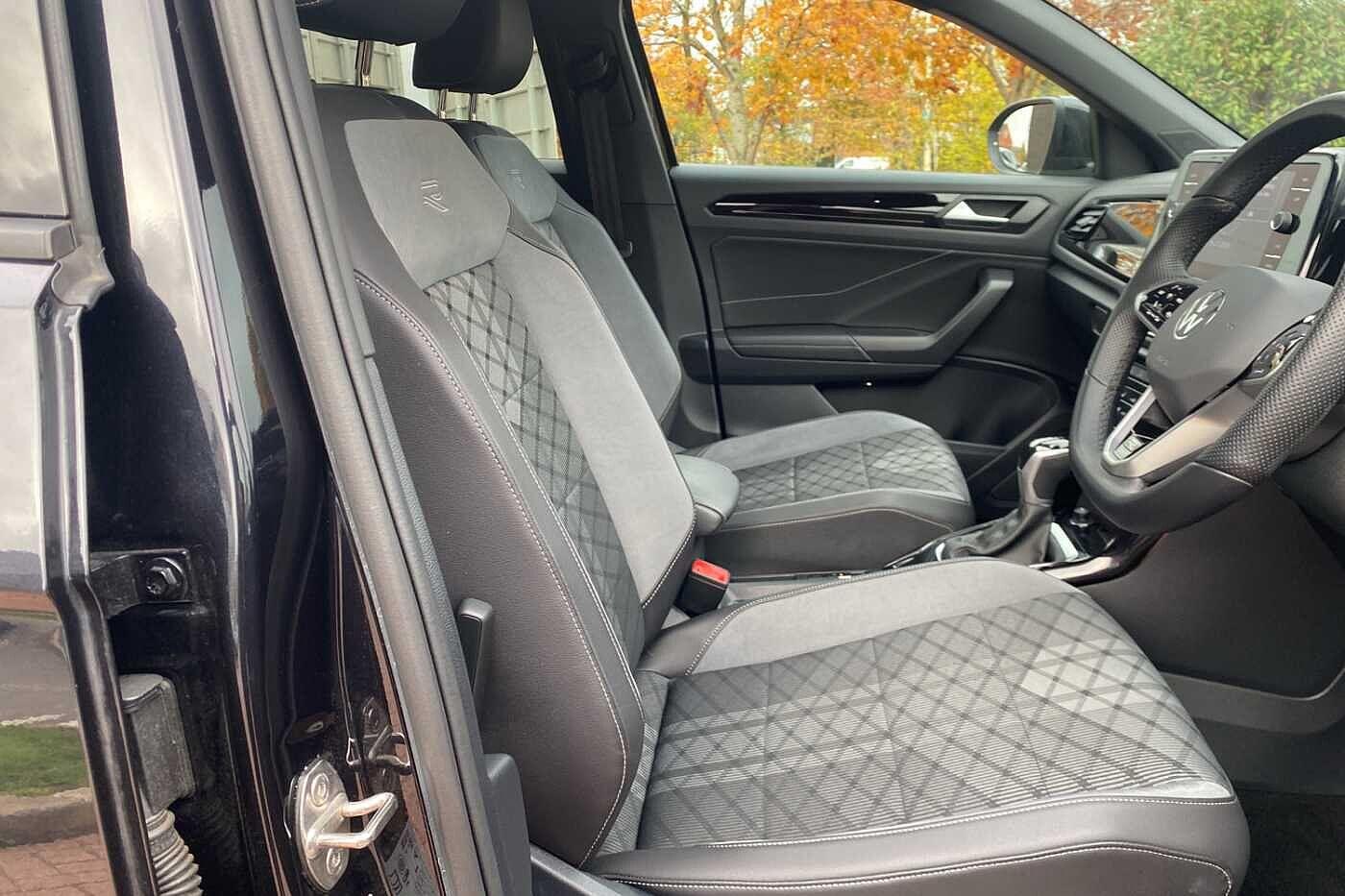 Used Volkswagen T-Roc 2023 for sale - 76440843: Photo 31