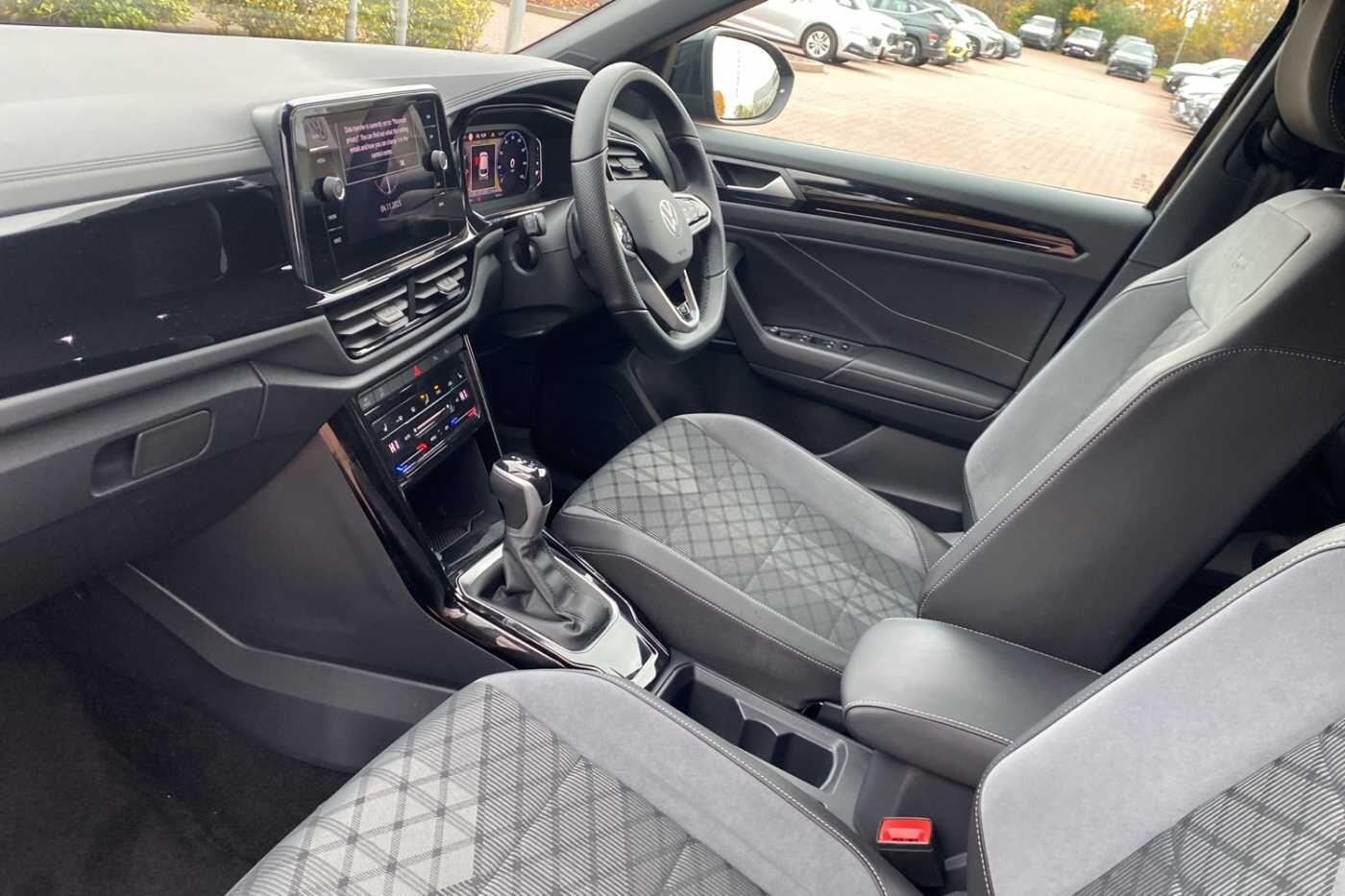 Used Volkswagen T-Roc 2023 for sale - 76440843: Photo 38