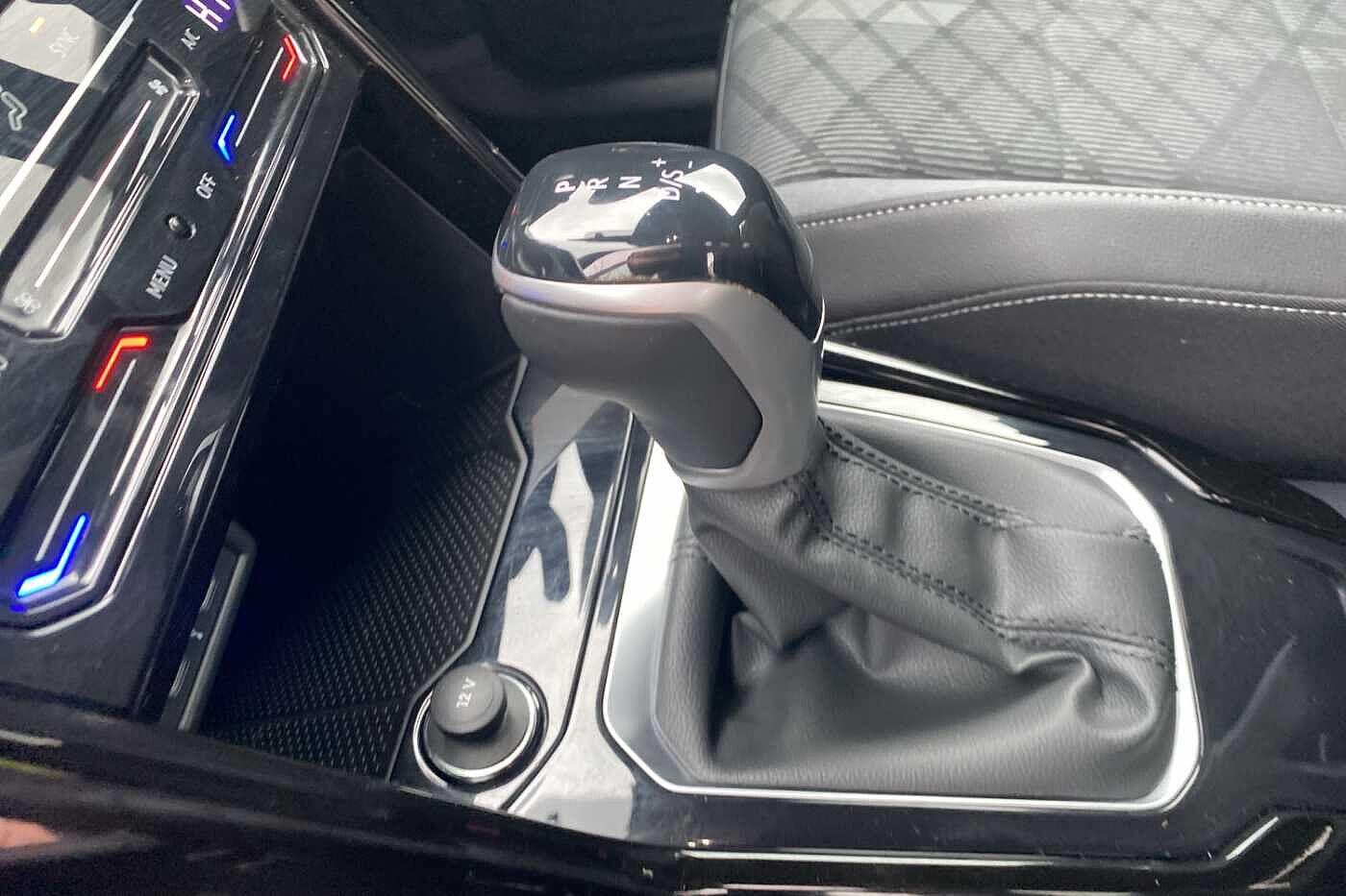 Used Volkswagen T-Roc 2023 for sale - 76440843: Photo 8