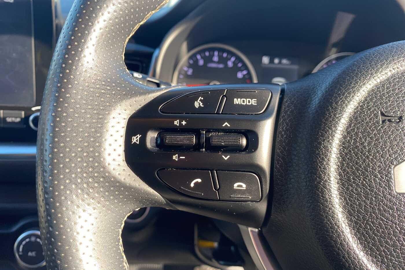 Used Kia Stonic 2023 for sale - 76389397: Photo 17