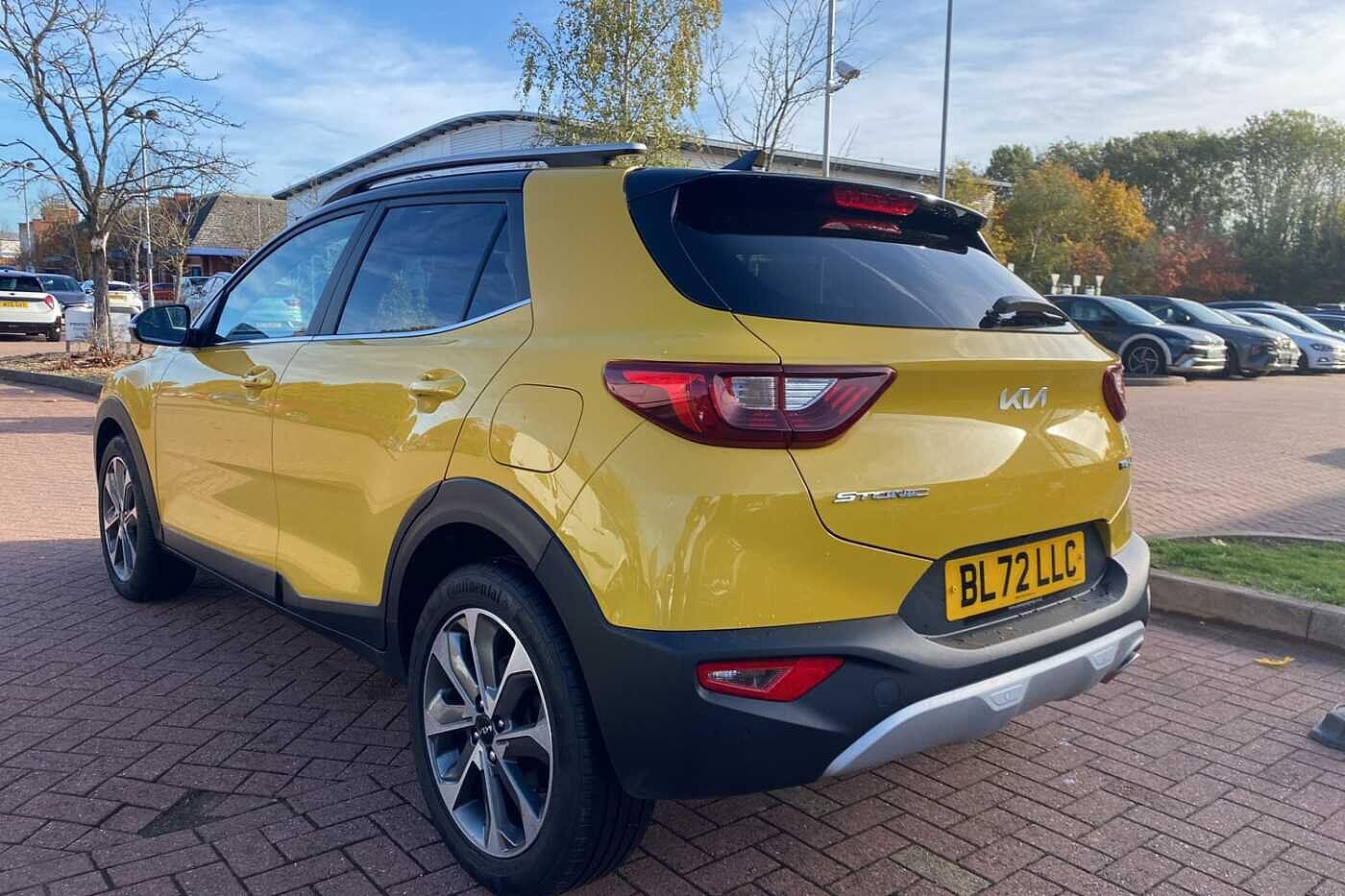 Used Kia Stonic 2023 for sale - 76389397: Photo 3