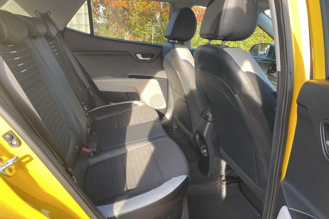 Used Kia Stonic 2023 for sale - 76389397: Photo 31