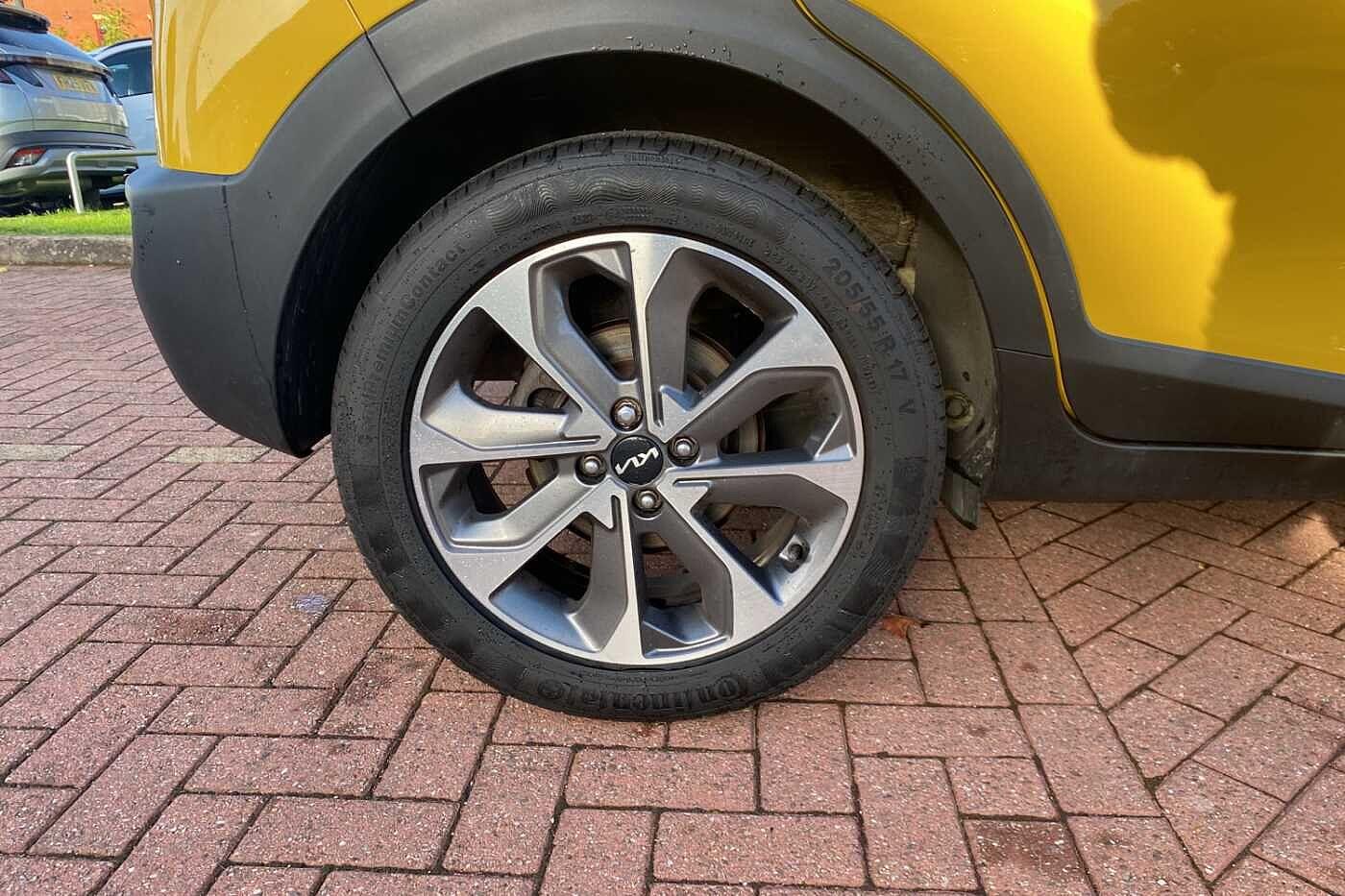 Used Kia Stonic 2023 for sale - 76389397: Photo 36