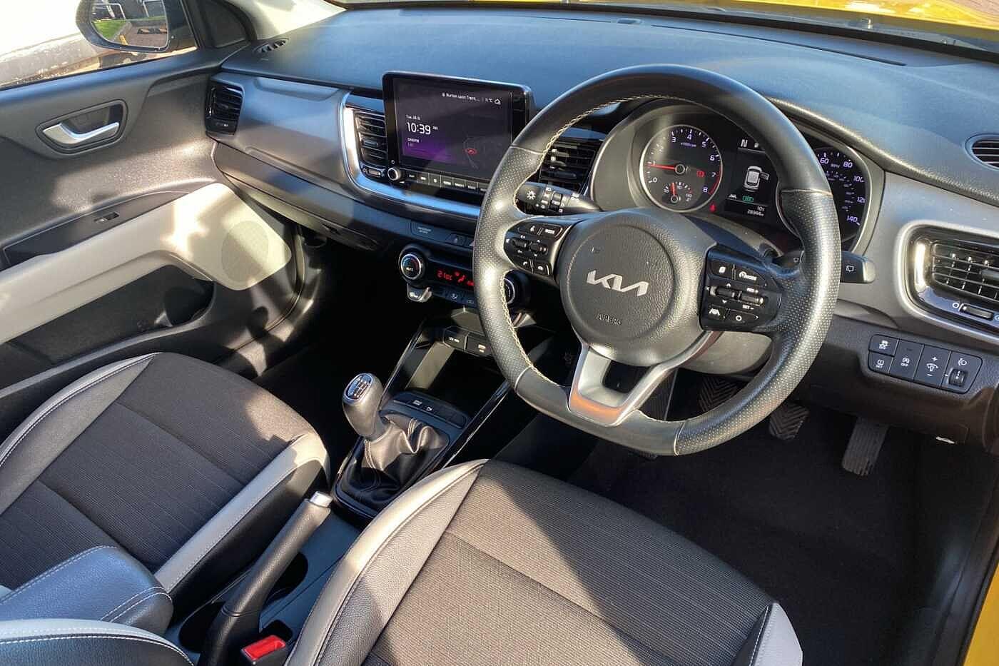 Used Kia Stonic 2023 for sale - 76389397: Photo 5