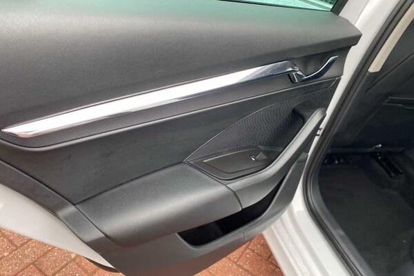 Used Skoda Octavia 2022 for sale - 76001054: Photo 35
