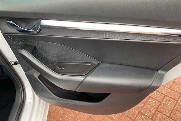 Used Skoda Octavia 2022 for sale - 76001054: Photo 37