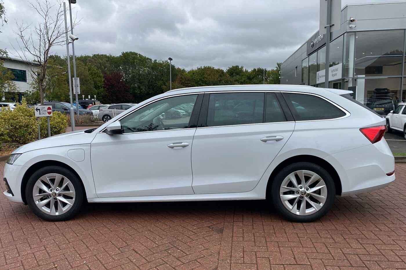 Used Skoda Octavia 2022 for sale - 76001054: Photo 4