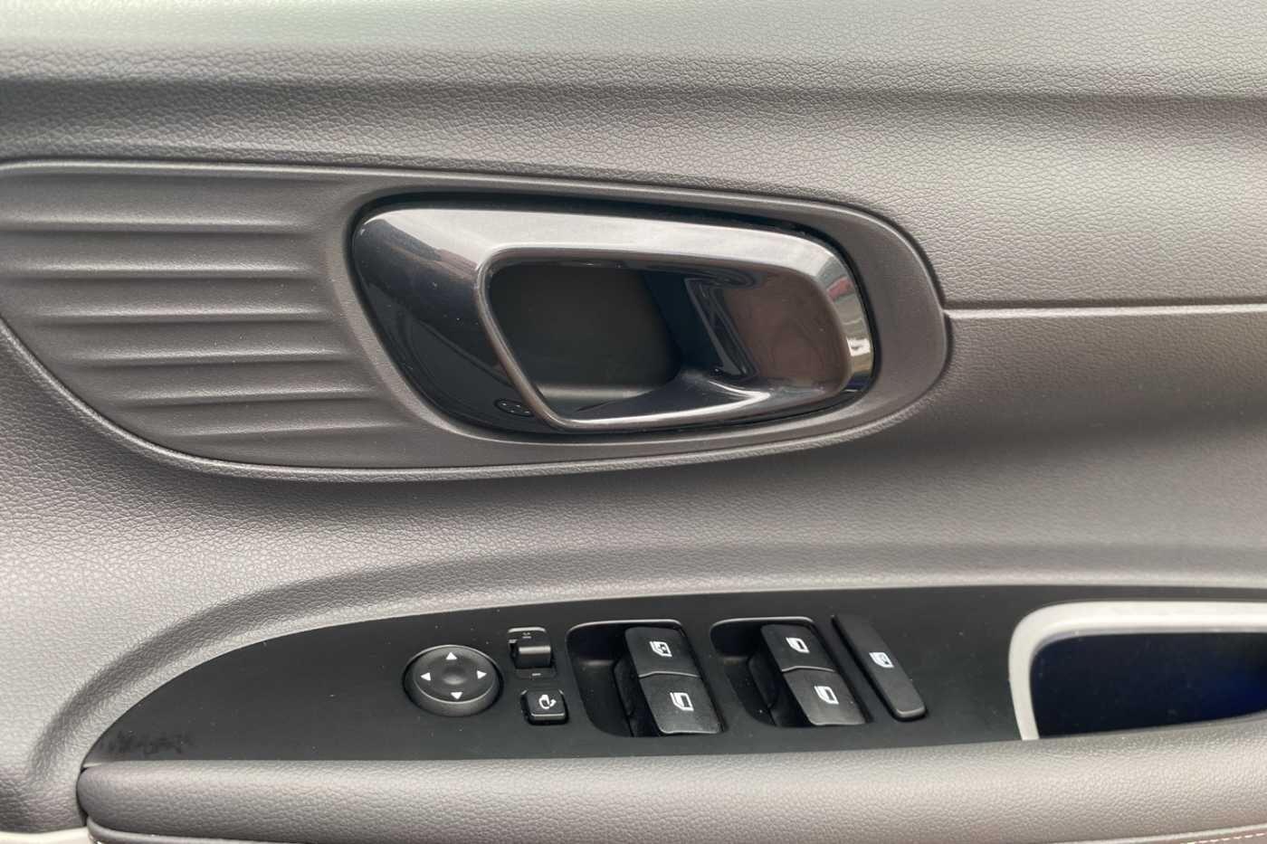 Used Hyundai BAYON 2022 for sale - 76200336: Photo 14