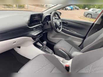 Used Hyundai BAYON 2022 for sale - 76200336: Photo