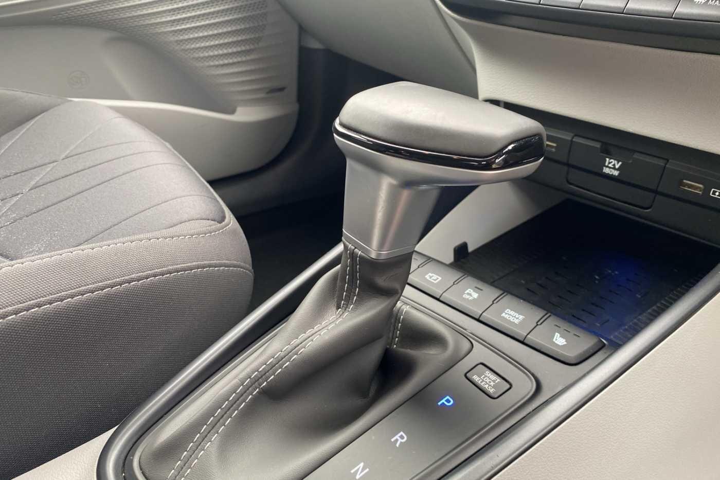 Used Hyundai BAYON 2022 for sale - 76200336: Photo 4