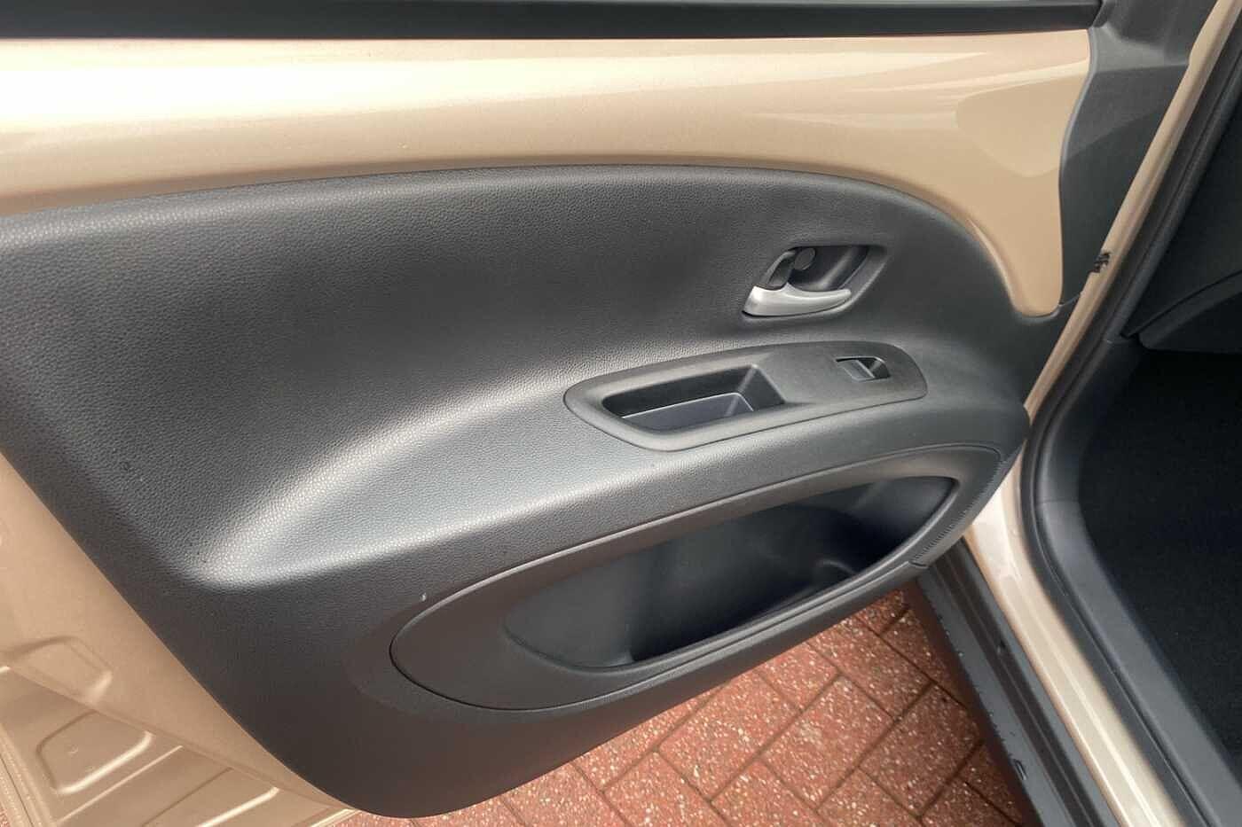 Used Toyota Aygo X 2023 for sale - 76473152: Photo 30