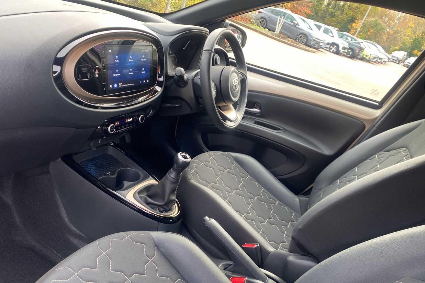 Used Toyota Aygo X 2023 for sale - 76473152: Photo 43