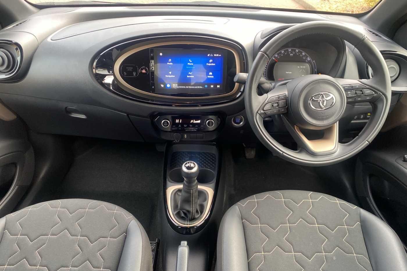 Used Toyota Aygo X 2023 for sale - 76473152: Photo 53