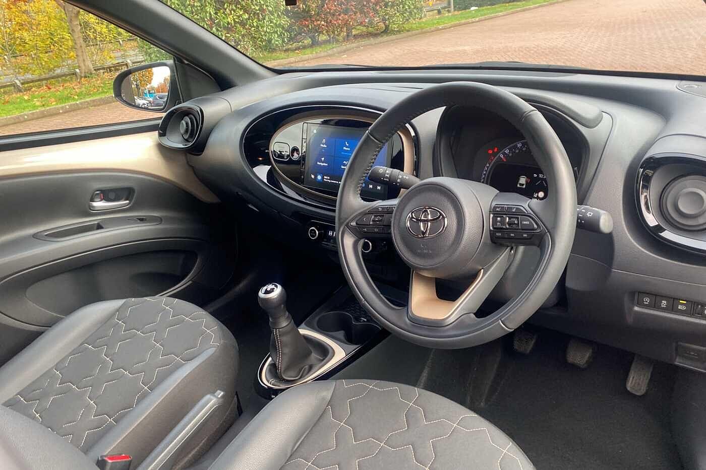 Used Toyota Aygo X 2023 for sale - 76473152: Photo 6