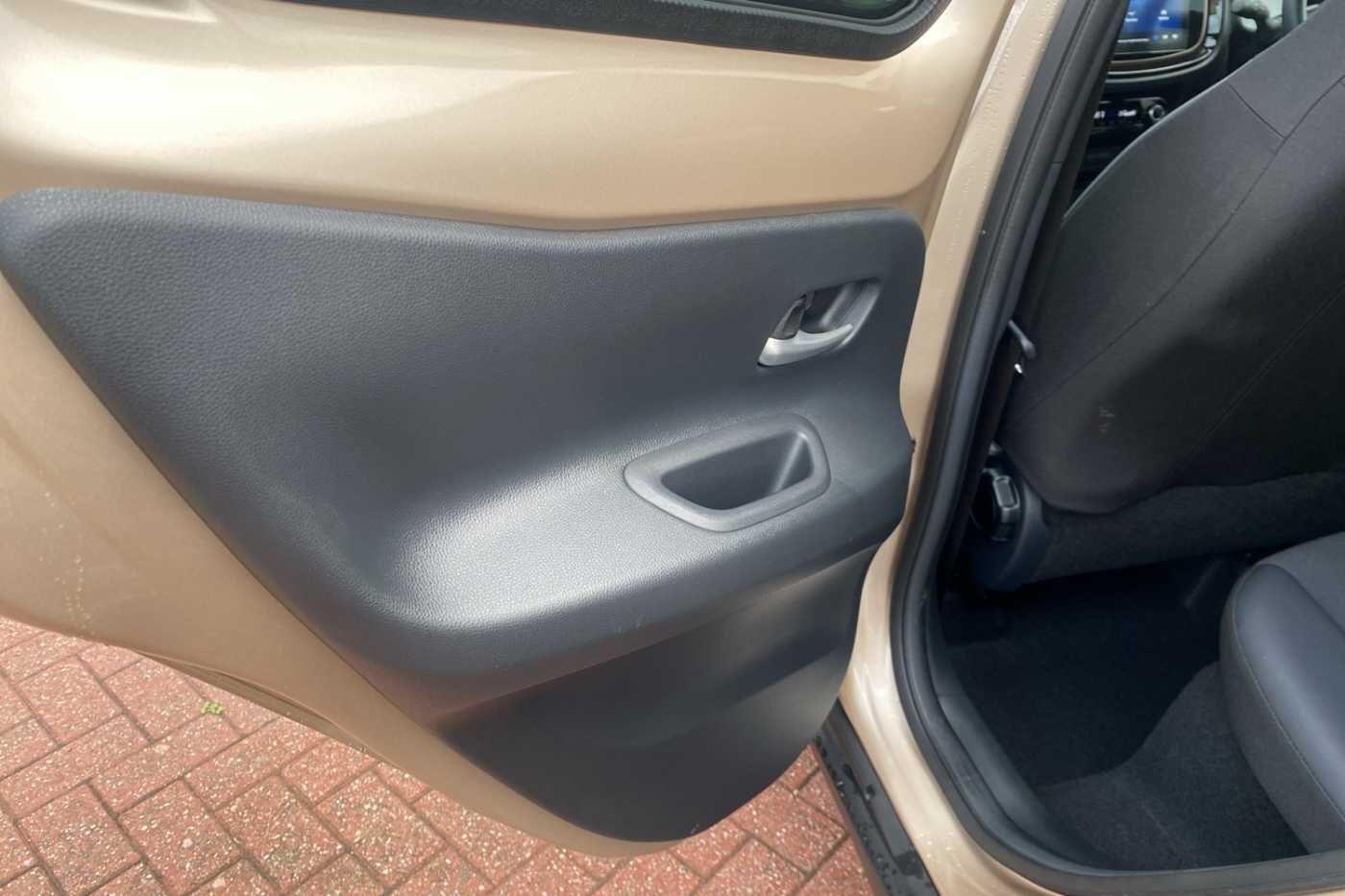 Used Toyota Aygo X 2023 for sale - 76473152: Photo 68