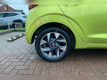 Used Hyundai i10 2025 for sale - 77215632: Photo