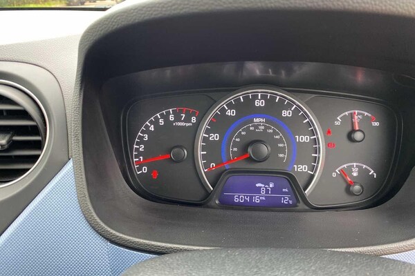 Used Hyundai i10 2016 for sale - 76238842: Photo 14
