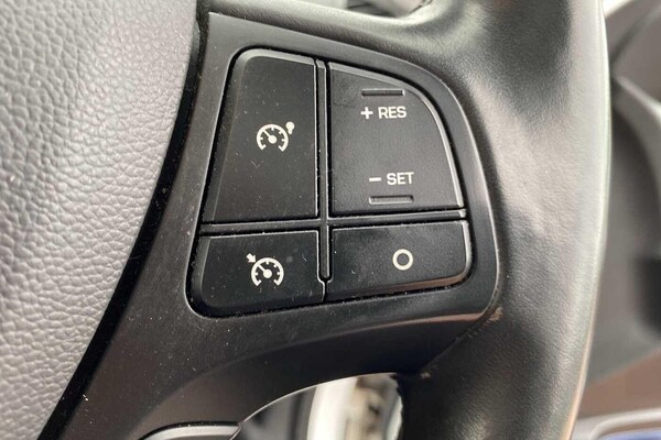 Used Hyundai i10 2016 for sale - 76238842: Photo 20