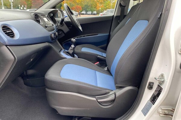 Used Hyundai i10 2016 for sale - 76238842: Photo 30
