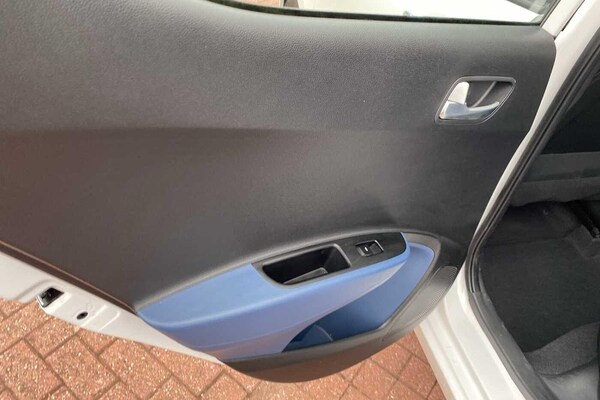 Used Hyundai i10 2016 for sale - 76238842: Photo 33