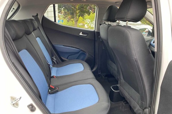 Used Hyundai i10 2016 for sale - 76238842: Photo 34
