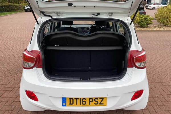 Used Hyundai i10 2016 for sale - 76238842: Photo 38