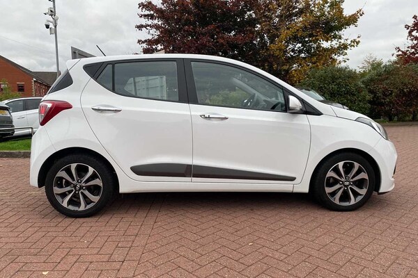 Used Hyundai i10 2016 for sale - 76238842: Photo 9