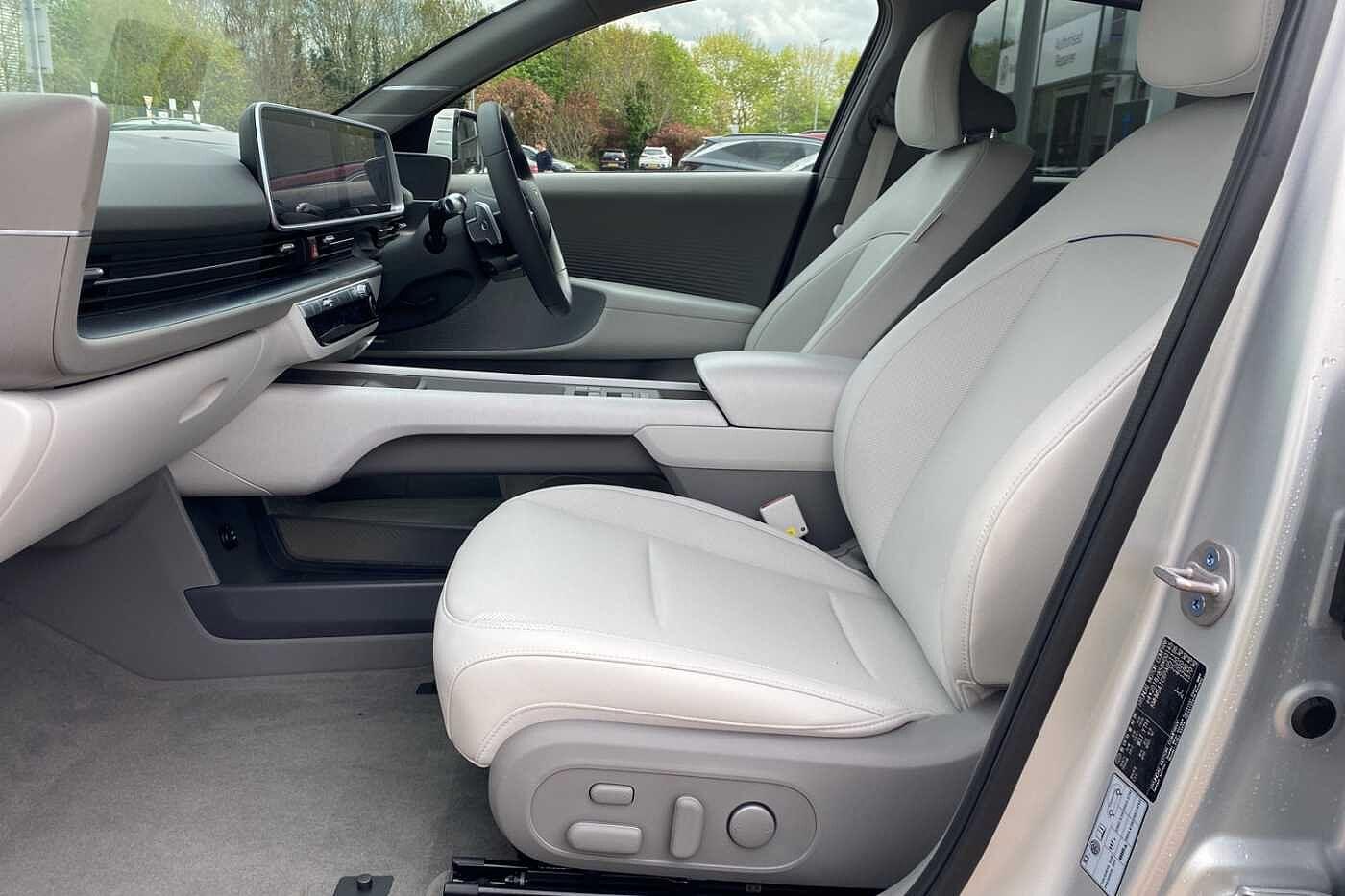 Used Hyundai IONIQ 6 2024 for sale - 76993723: Photo 35