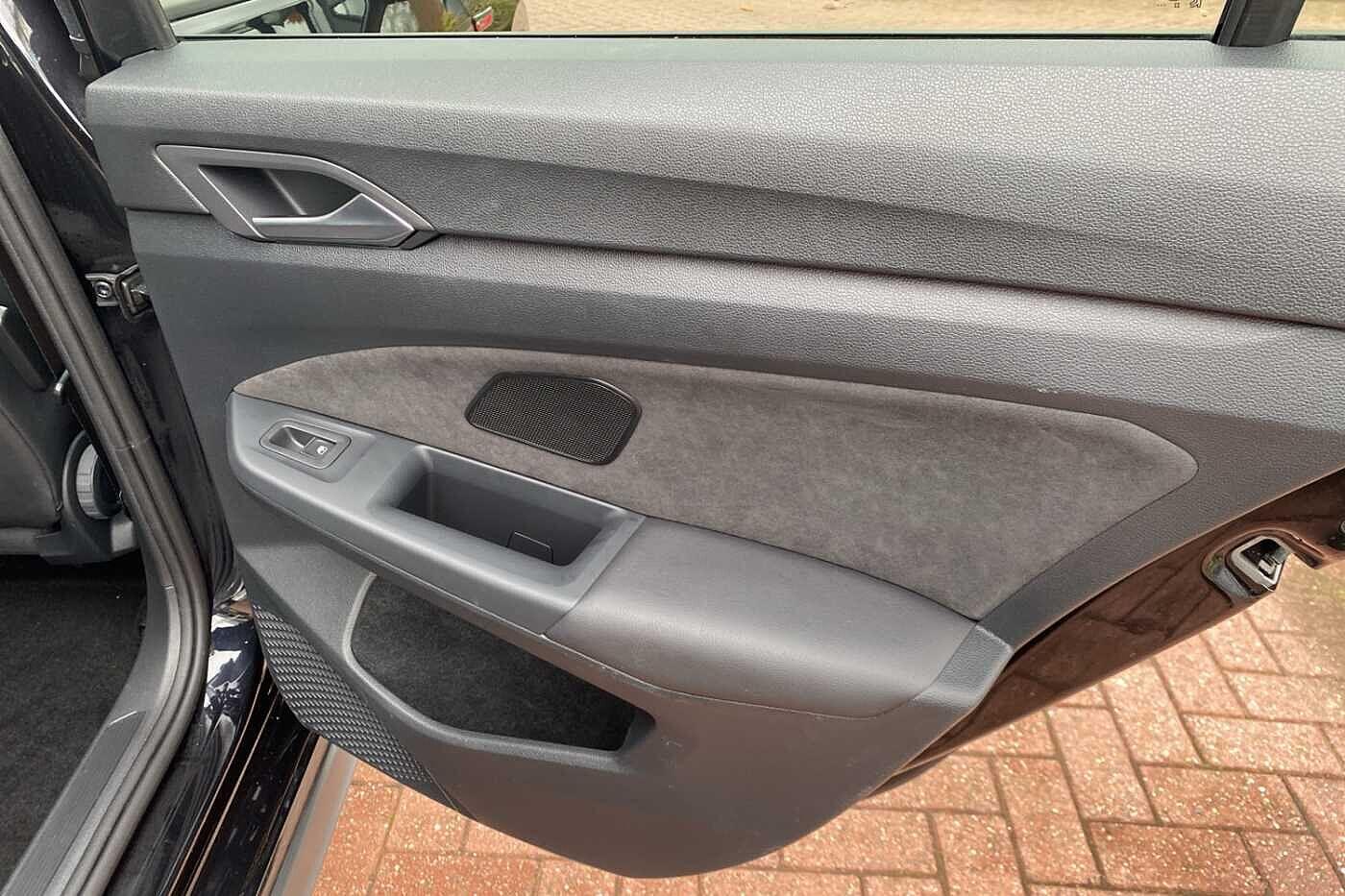 Used Volkswagen Golf 2023 for sale - 76440322: Photo 33