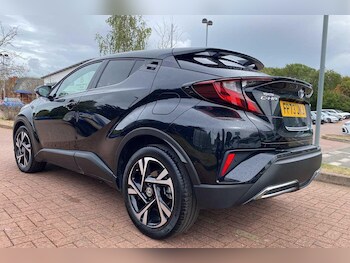 Used Toyota C-HR 2023 for sale - 75826141: Photo