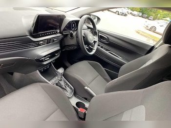 Used Hyundai BAYON 2024 for sale - 76989073: Photo