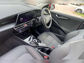 Used Kia Niro 2023 for sale - 76620013: Photo