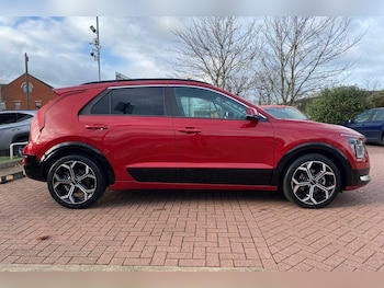 Used Kia Niro 2023 for sale - 76620013: Photo