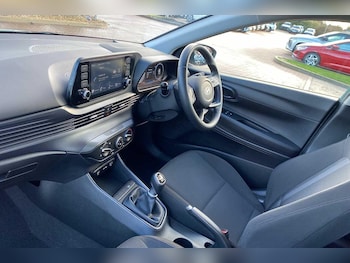 Used Hyundai i20 2023 for sale - 77066928: Photo