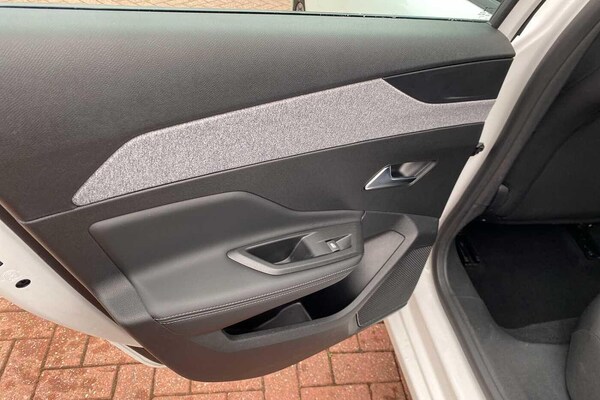 Used Peugeot 308 2022 for sale - 76327264: Photo 32