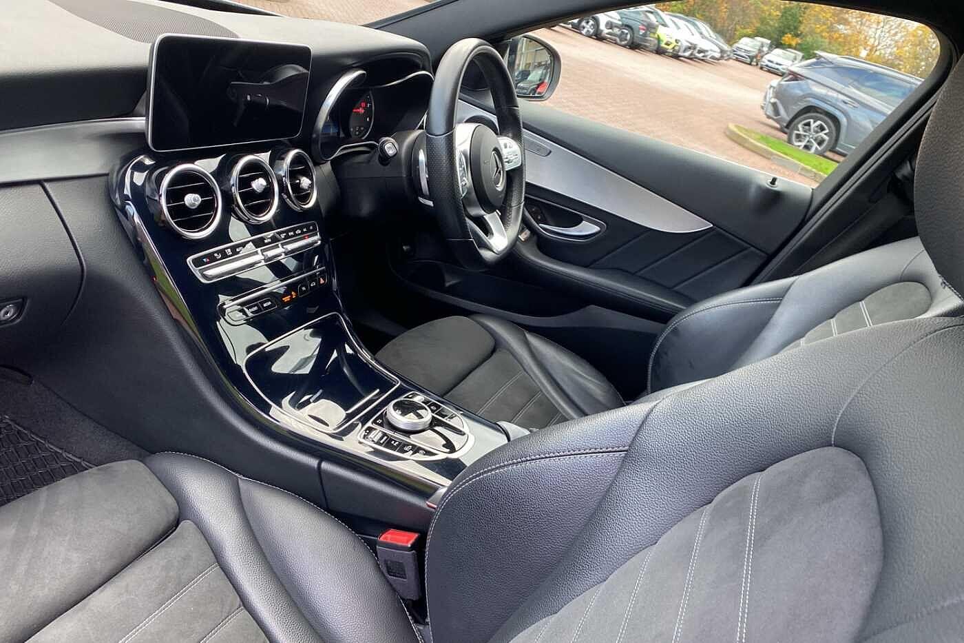 Used Mercedes-Benz C Class 2019 for sale - 76457538: Photo 2