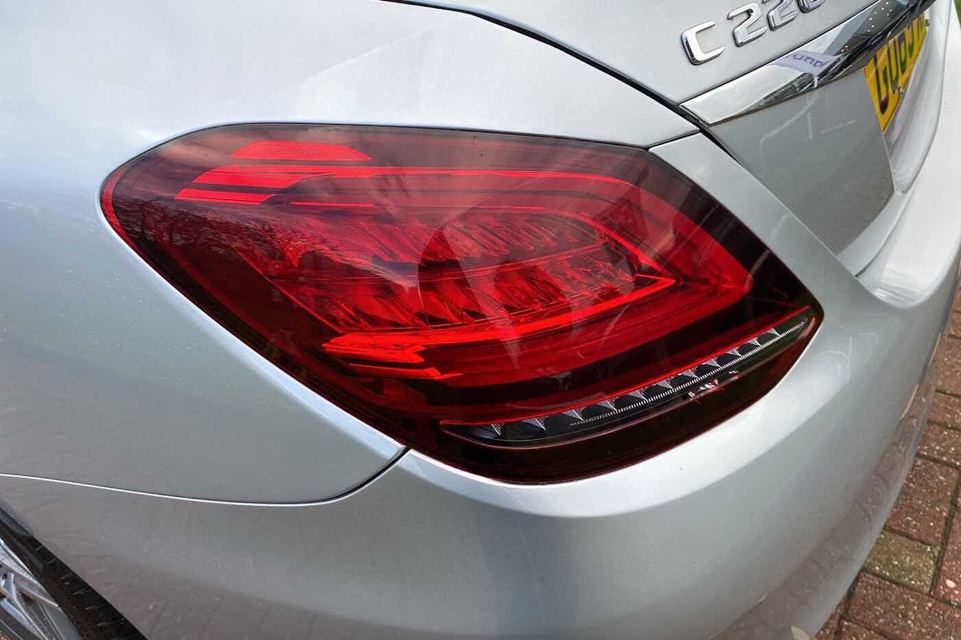 Used Mercedes-Benz C Class 2019 for sale - 76457538: Photo 24