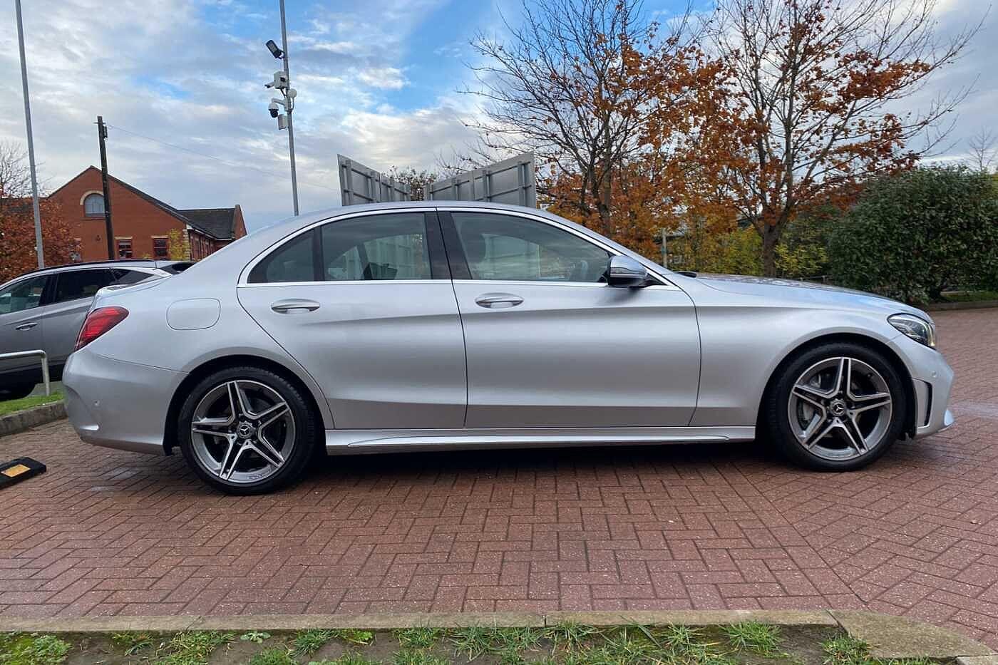 Used Mercedes-Benz C Class 2019 for sale - 76457538: Photo 4